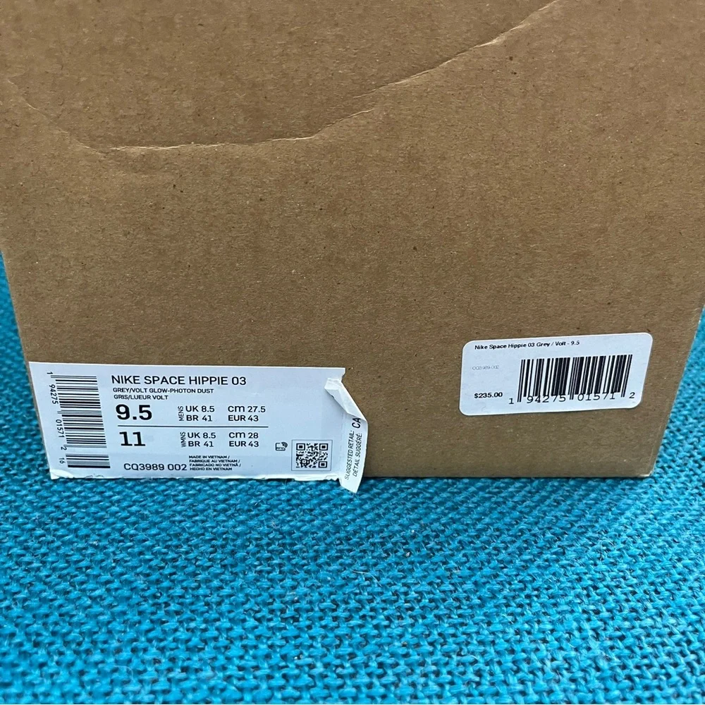 Men’s Nike Space Hippie 03 sneakers in the "Grey Volt" Size 9.5 - Picture 8 of 10